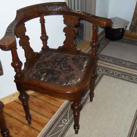 Imperia, Museums-hotel, Treppensteigen