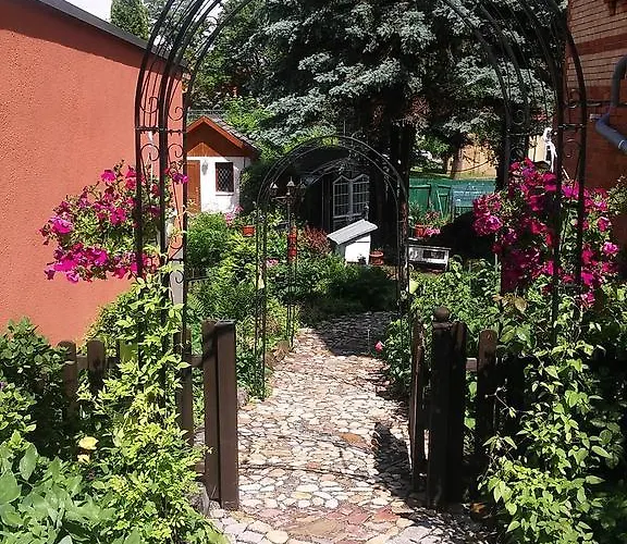 Pensionat Imperia, Museums-hotel, Treppensteigen 3*