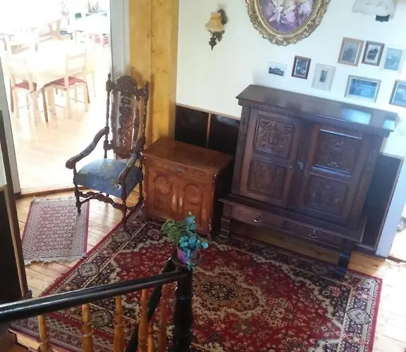 Imperia, Museums-hotel, Treppensteigen 3*