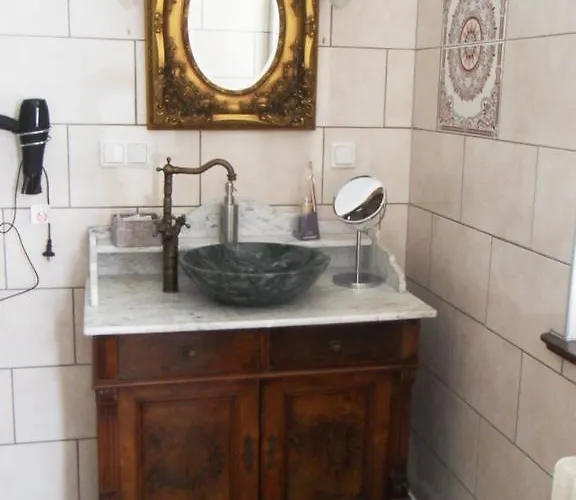 Pensionat Imperia, Museums-hotel, Treppensteigen