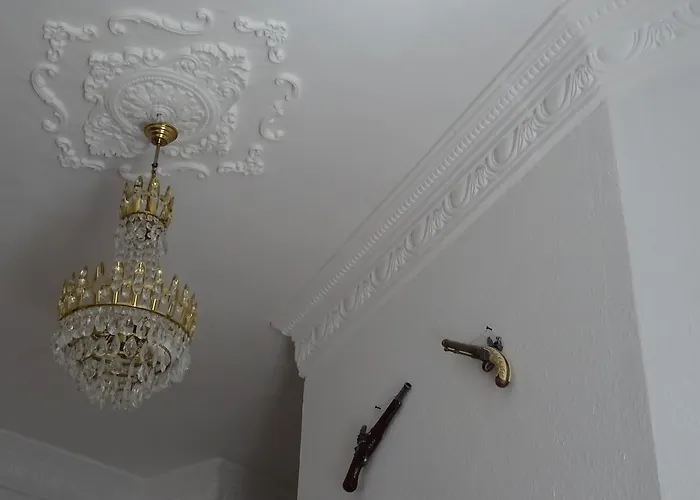 Pensionat Imperia, Museums-hotel, Treppensteigen 3*